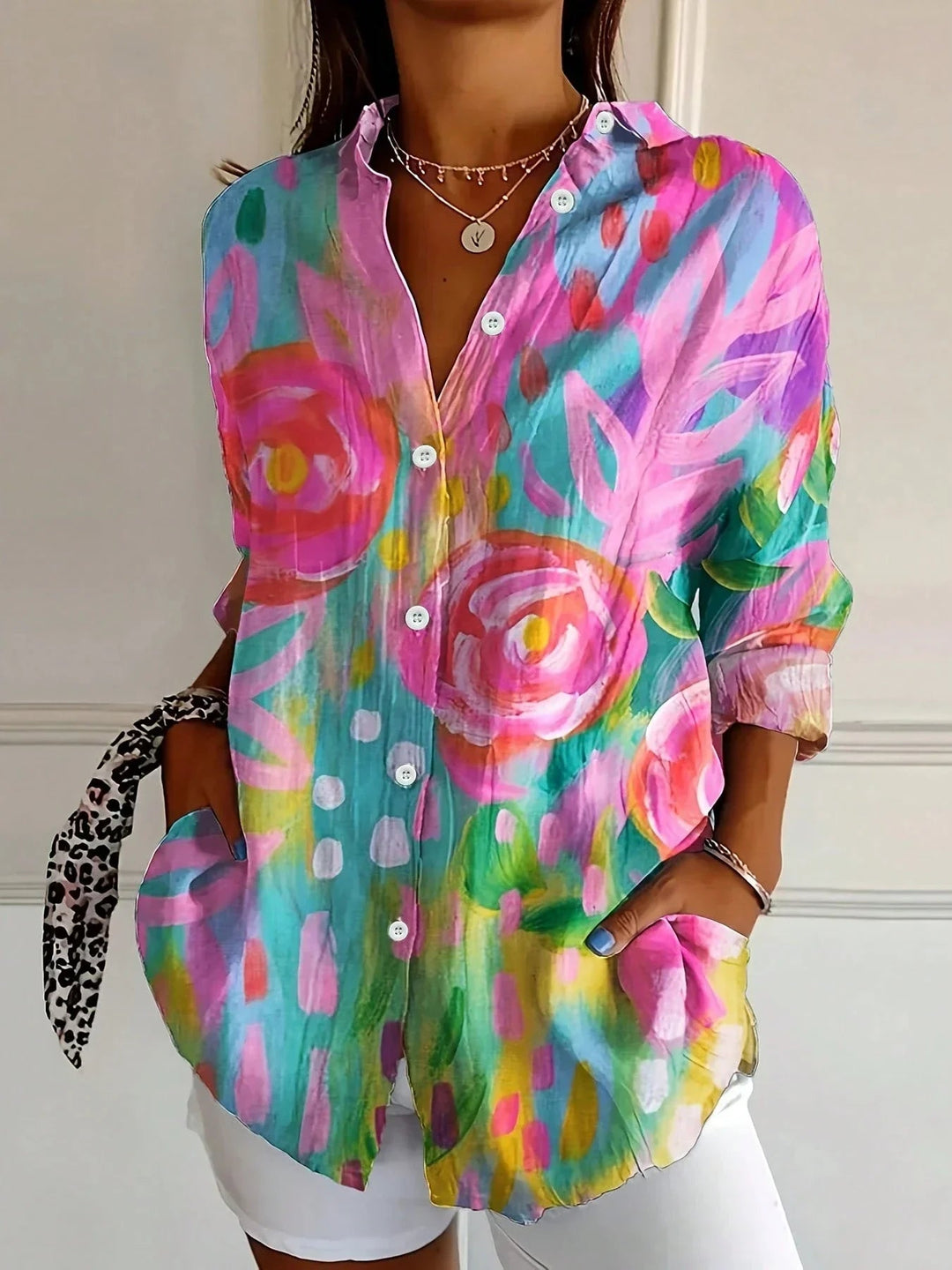 Josie Colourful Floral Blouse with Button Front Foto 1