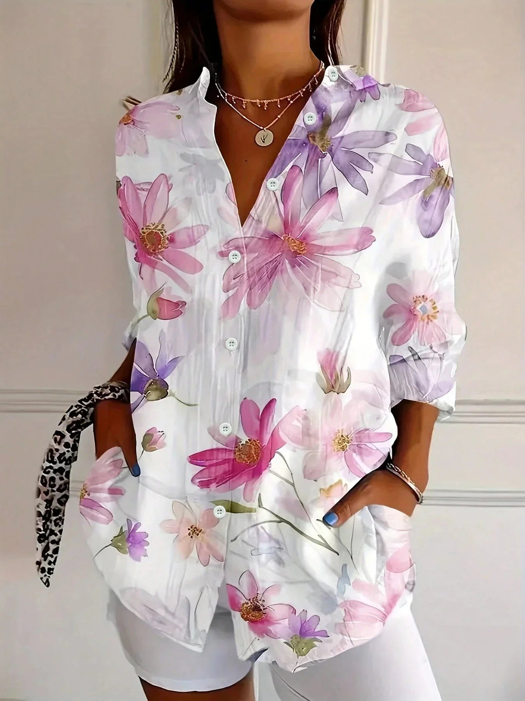 Josie Colourful Floral Blouse with Button Front Foto 4